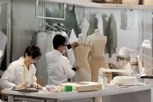 Couture traditions evolve with digital innovation and sustainability