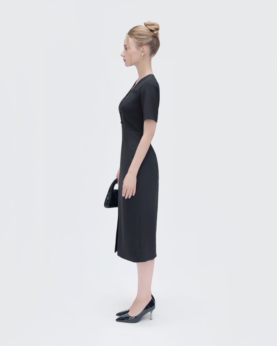 Versatile vintage black sheath dress for all-season wear