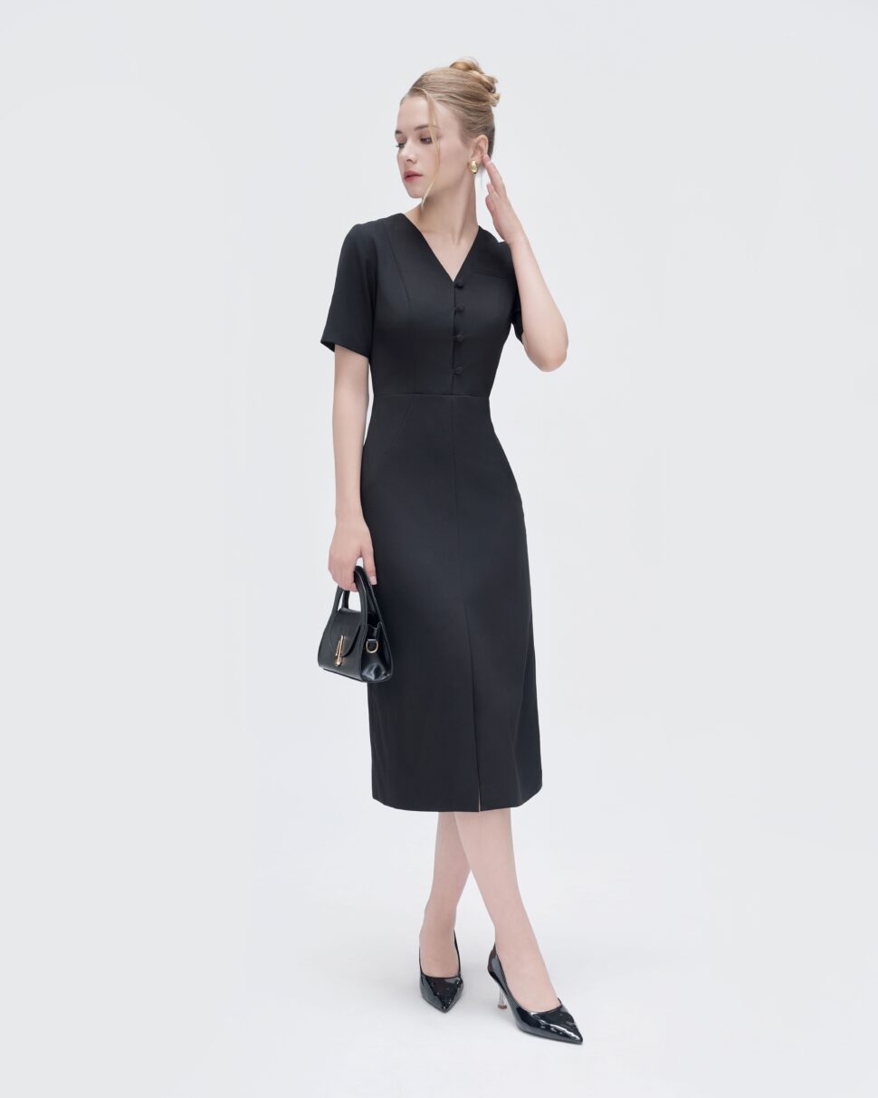 Stylish 90s-inspired black dress perfect for the office