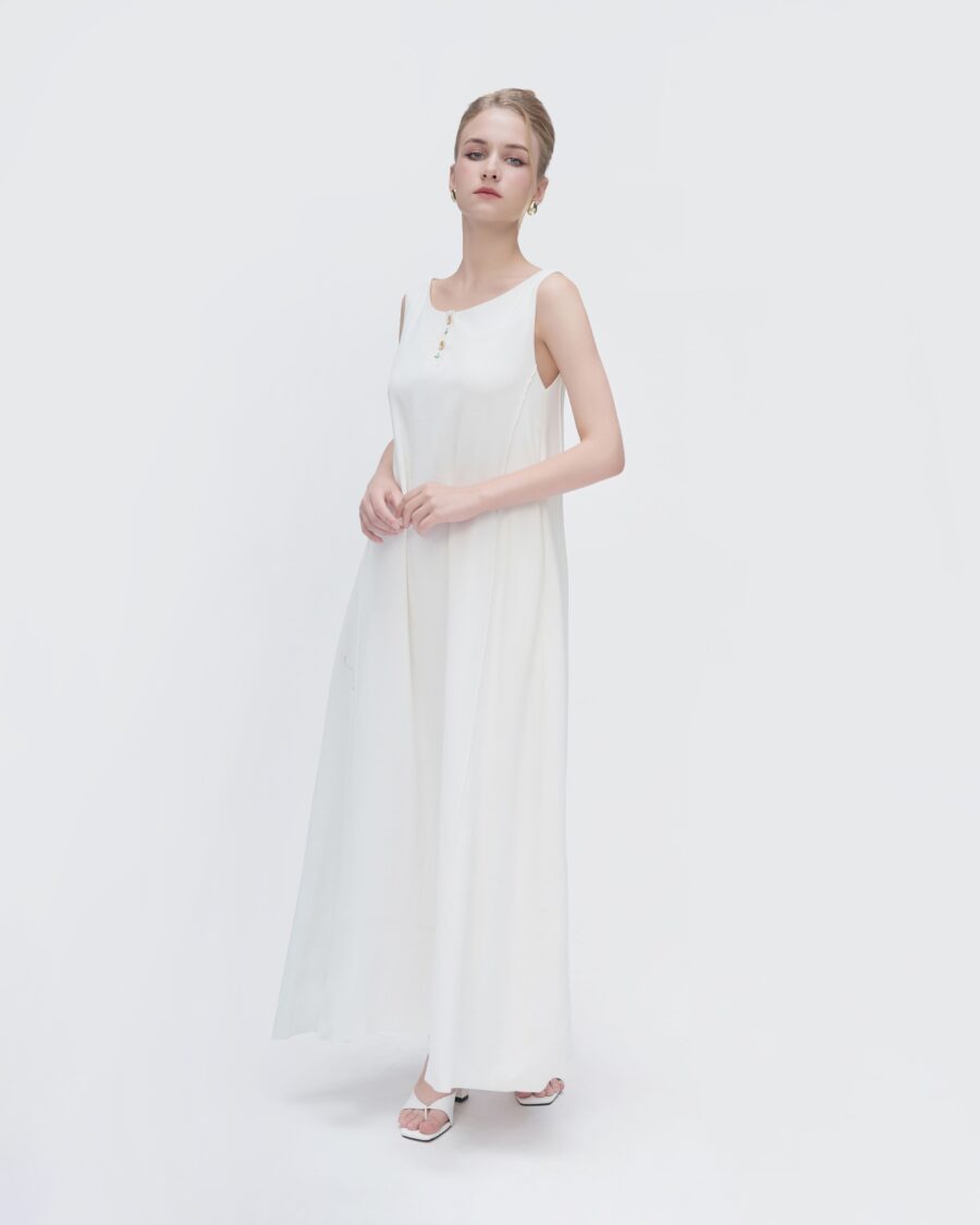 Versatile white linen dress, suitable for work or casual outings