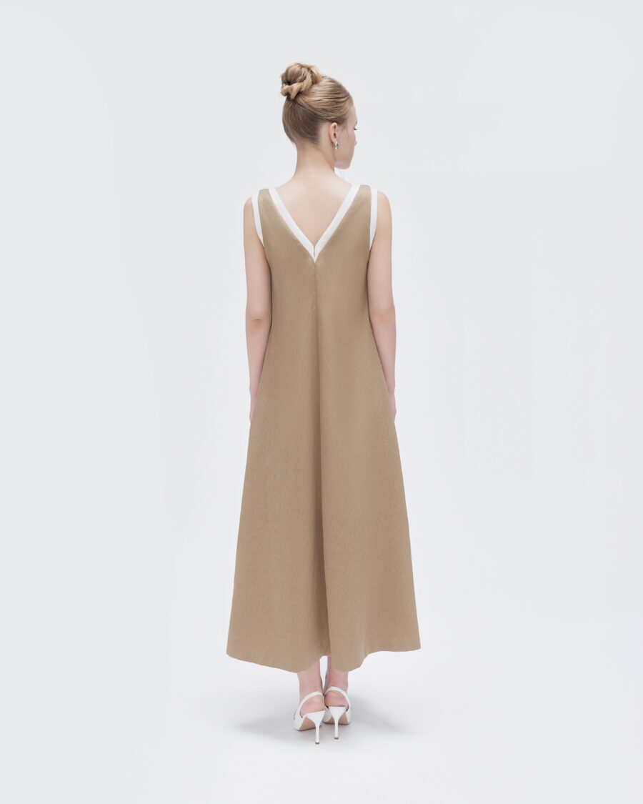 Comfortable wide-form dress perfect for summer events